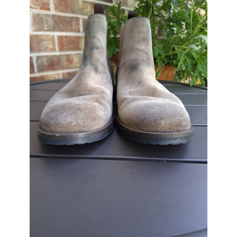 Men's Steve Madden Gray Suede Chelsea Boots Sz. 10 - Picture 3 of 10